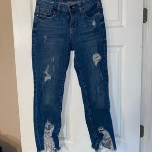 Fashion nova cropped boyfriend jean
